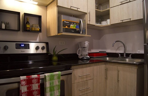 San Francisco Apartment | Cozy Oasis in the City with Spa and Breakfast Options