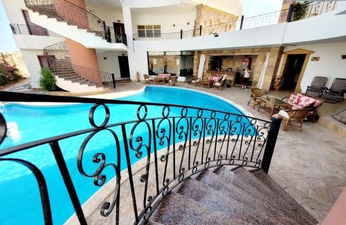 Marsa Alam Apartment | Relax at Oasis Marsa Alam: Oceanfront Pool & Breakfast