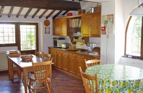 Pieve di Chio Apartment | Tranquil Retreat in Tuscany with Pool and Spa Amenities