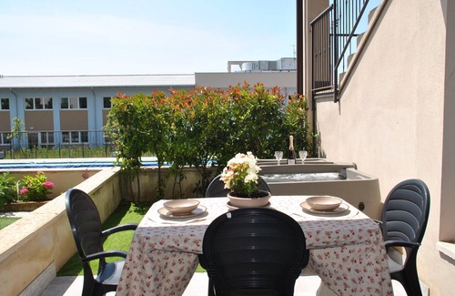 Caprino Veronese House | Relaxing Oasis on Lake Garda with Private Outdoor Jacuzzi