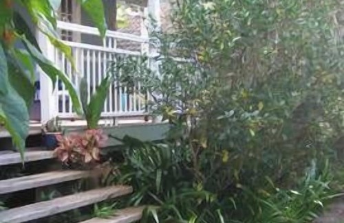Bogangar House | Pet-Friendly Oasis Queenslander Cottage Beach Getaway