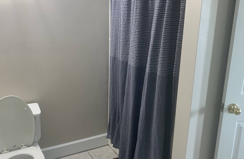 Cullman House | Guest Rated Oasis Room @ York Place with Spa & Kitchen