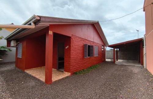 Tramandai House | Discover Oasis Sul Tramandaí Casa Vermelha: Pet-Friendly Retreat