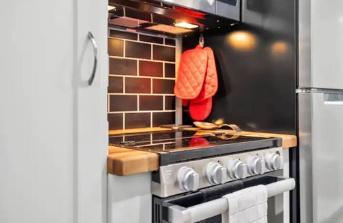 Caldwell House | Top-Rated Oasis Tiny Home with Family-Friendly Amenities