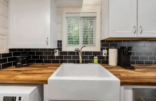 Caldwell House | Top-Rated Oasis Tiny Home with Family-Friendly Amenities