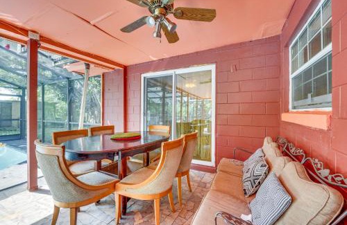 South Apopka House | Relaxing South Apopka Home with Pool Near Orlando Attractions