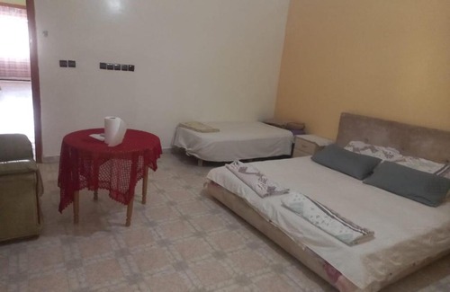 Errachidia Villa | Pet-Friendly Oasispalmares: 4-Star Comfort & Great Amenities