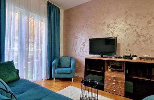 Golubovina Apartment | OAZA APARTMENT: 4-Star Stay with Pet & Child Amenities
