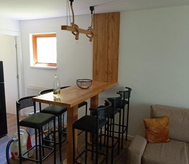 Sumece Ski Chalet | Oaza Mira - Sakina Pecina: Pet-Friendly Retreat with Hot Tub