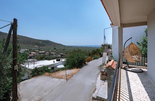 Prinos House | Discover OAZA Thasos: 4-Star Comfort with Family-Friendly Amenities