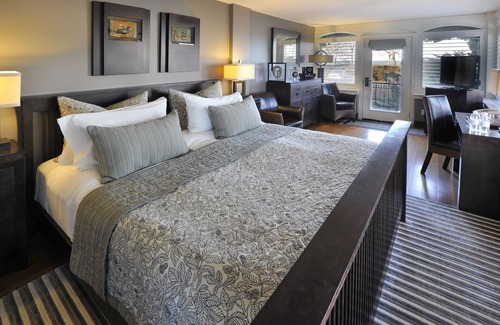 Old Town Historic District Hotel | Discover Oban Inn: 4-Star Comfort with Pool & Spa