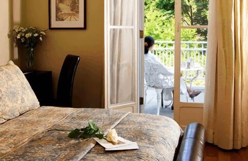 Old Town Historic District Hotel | Discover Oban Inn: 4-Star Comfort with Pool & Spa