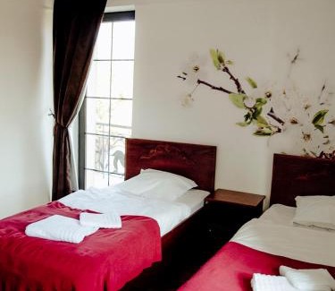Siewierz Hotel | Pet-Friendly Oberża Złota Gęś with Breakfast & Hot Tub