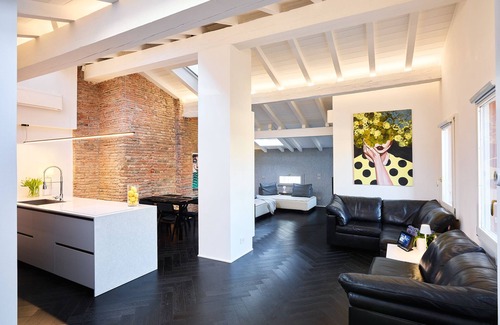 Historic Center Apartment | Exclusive Oberdan Suite in the Heart of Bologna - 10/10 Rated