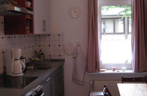 Neheim Apartment | Inviting Obergeschoss 38 - Gästehaus Müller with Kitchen Access
