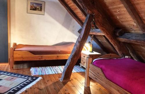 Gehn Apartment | Inviting Obergeschosswohnung with Scenic Views for Families