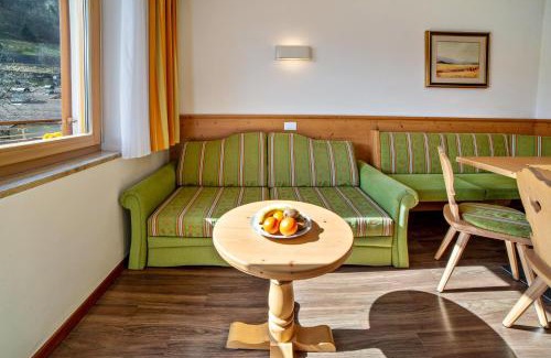 Lagundo Apartment | Experience Family-Friendly Comfort at Obermoarhof Hönigspitze