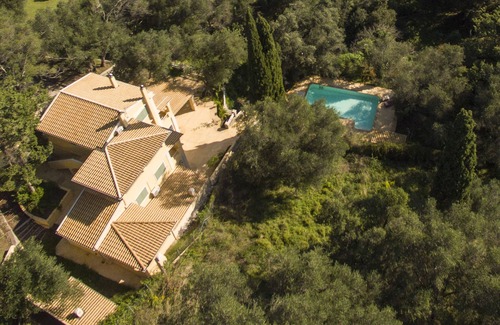 Limni House | Experience OBERON: 2BR Oceanfront Residence with Pool