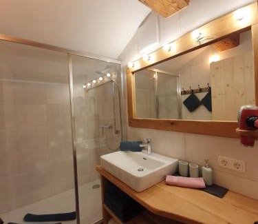 Scheffau am Wilden Kaiser Apartment | Pet-Friendly Appartment Oberseebach - Rated 10/10 by Guests