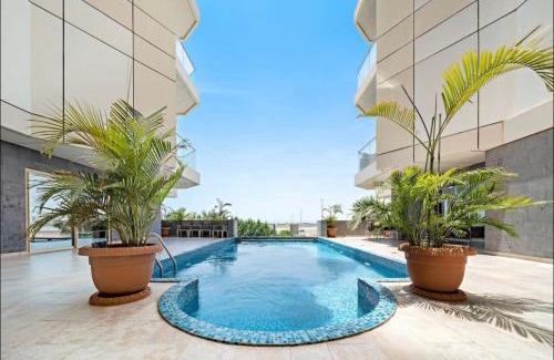 Obhur Al-Janoubiyah Apartment | Oceanfront Obhur Residence 2: Guest Rated 9.7/10 with Pool