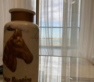 Obhur Al-Janoubiyah Apartment | Oceanfront Obhur Residence 2: Guest Rated 9.7/10 with Pool