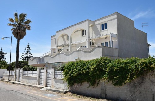 Lendinuso House | Idyllic Oblò sul Mare - Villa with Oceanfront Views