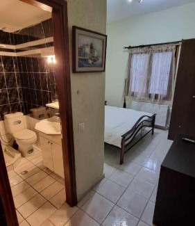 Kotroni Apartment | Cozy Obrava Guesthouse in Trikalon with Family Amenities
