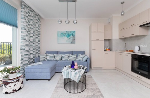 Jastrzebia Gora Apartment | Pet-Friendly Retreat with Balcony in Jastrzebia Gora
