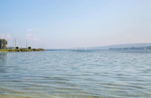 Bodman-Ludwigshafen Apartment | Family-Friendly Stay at Obstbau Koch with Great Ratings