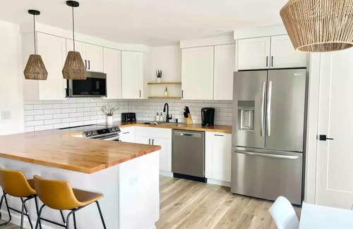 Kitty Hawk House | Unforgettable OBX Dreamin’ with Ocean View & Pool Access