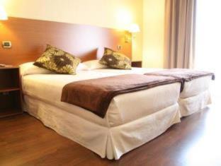 Vigo Hotel | Pet-Friendly Retreat at Oca Ipanema Hotel, Rated 8.1/10