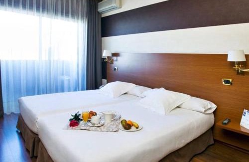 Vigo Hotel | Pet-Friendly Retreat at Oca Ipanema Hotel, Rated 8.1/10