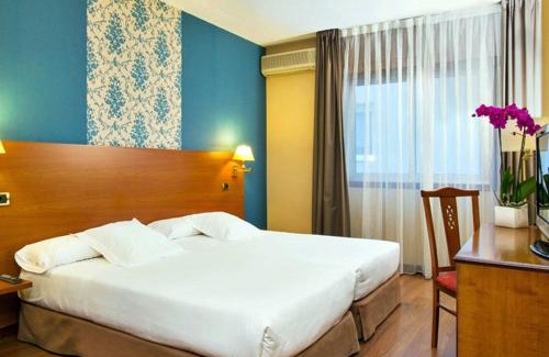 Vigo Hotel | Pet-Friendly Retreat at Oca Ipanema Hotel, Rated 8.1/10