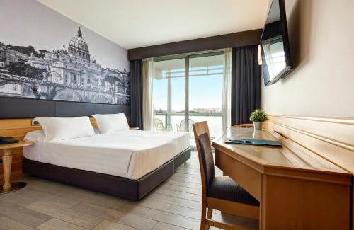 Fonte Meravigliosa Hotel | Pet-Friendly Occidental Aran Park with Inviting Pool & Dining