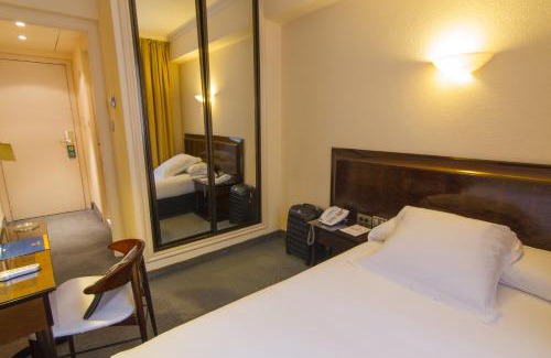 Santiago de Vigo Hotel | Discover Occidental Vigo: 4-Star Comfort and Family Friendly