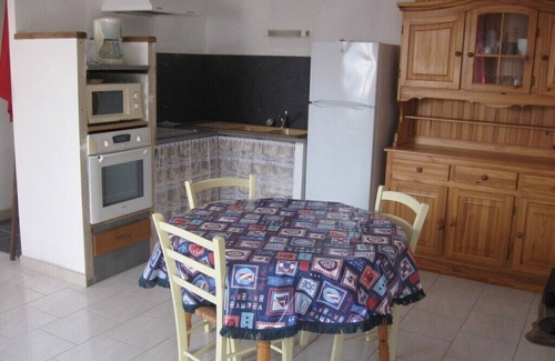 Valderies Cottage | Idyllic Retreat in Occitanie: Pool & Pet-Friendly Getaway