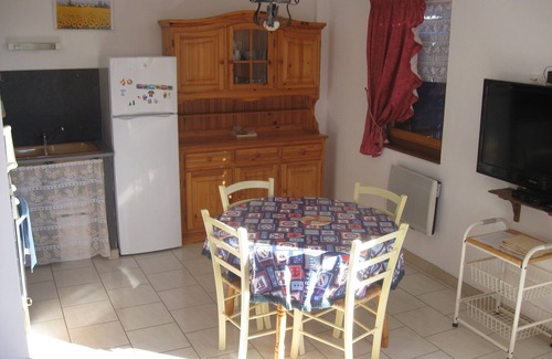 Valderies Cottage | Idyllic Retreat in Occitanie: Pool & Pet-Friendly Getaway