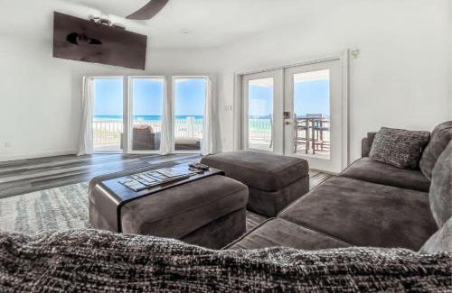 Chivas Bluff House | Beachfront Bliss: Ocean Air Lower East at 30A, Rated 10/10