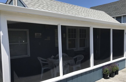 Babylon House | Ocean and Bay Lovers Surfing Paradise