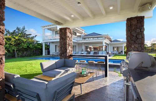 Poipu House | Panoramic Views of Ocean and Golf Course Await You