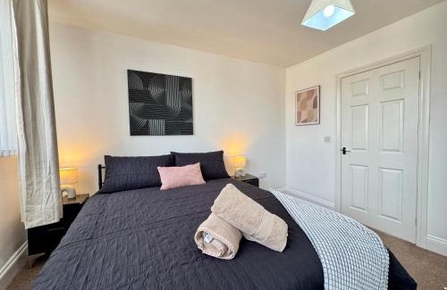 Whitley Bay Apartment | Ocean Apartment, Spacious 5 bedroom holiday home
