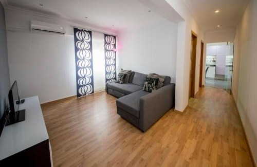 Costa de Caparica Apartment | Ocean Avenue Apt, beach, surf, golf, sunsets,walks