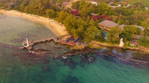 Ong Lang Resort | Elegant Ocean Bay Phu Quoc Resort with Private Beach
