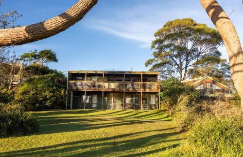 Bawley Point House | Ocean Beach House: Pet-Friendly Retreat with Ocean Views