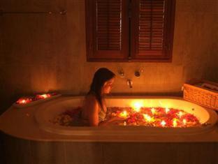 Pereybere Hotel | Ocean Beauty: Relax by the Private Beach and Poolside Haven
