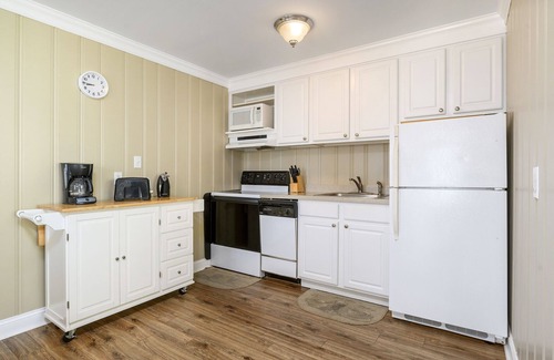 Midtown Ocean City Cottage | Cozy Ocean Block Cottage Steps from the Shoreline