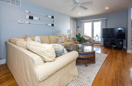 Surf City House | Ocean Block Pool Home with Spa & Ocean View for 16 Guests