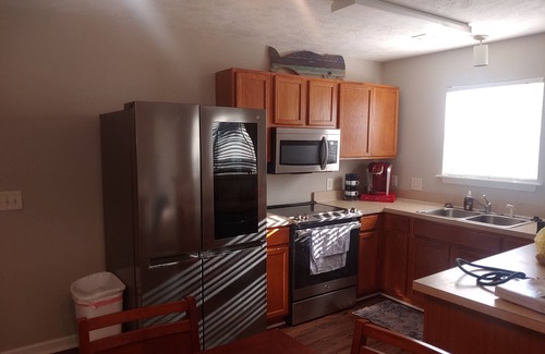 Downtown Myrtle Beach Condo | Cozy Retreat Steps from Ocean & Boardwalk with Breakfast
