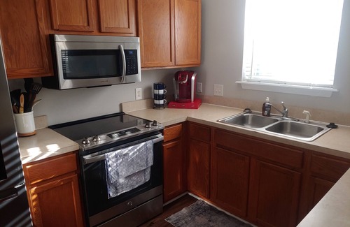 Downtown Myrtle Beach Condo | Cozy Retreat Steps from Ocean & Boardwalk with Breakfast