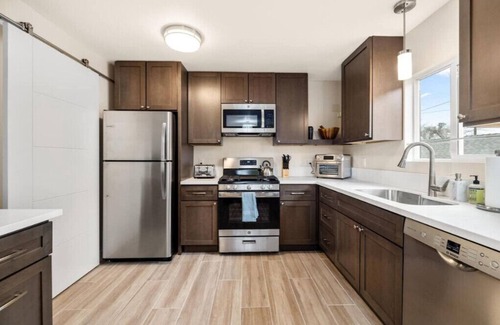 Carpinteria Apartment | Modern Ocean Breeze Apartment Steps from the Beach